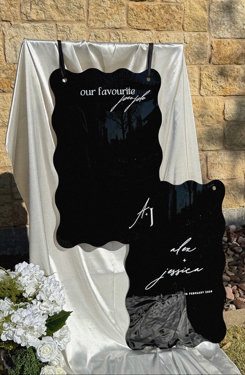 Scalloped Seating Chart Sign I | EMORY